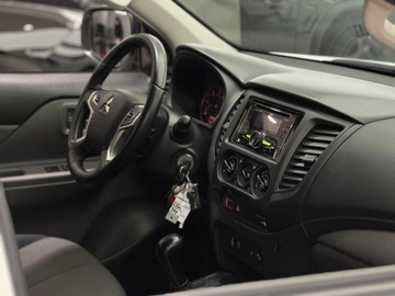 Mitsubishi L200 V Club Cab 2.4 154KM 2019 Mitsubishi L200 DC Invite / Wyciągarka / Hak / Sal, zdjęcie 29