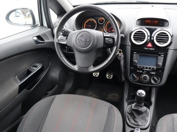 Opel Corsa D Hatchback 1.7 CDTI ECOTEC 130KM 2011 Opel Corsa 1.7 CDTI, Klima,ALU, El. szyby, zdjęcie 6