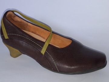 ПОДУМАЙТЕ! КОЖАНЫЕ РАЗМЕРЫ 37-24,5 СМ BDB