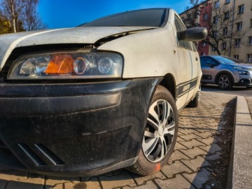 Fiat Punto II Hatchback 1.9 JTD 85KM 2005 FIAT PUNTO 2 1.9 JTD 86 KM Zadbany! Nowe opony! Na części lub do naprawy, zdjęcie 5