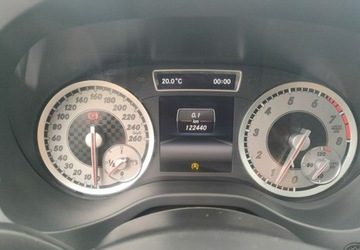 Mercedes Klasa A W176 Hatchback 5d Facelifting 180 122KM 2015 Mercedes-Benz Klasa A AMG sport line Super wyposazenie Super stan 1.6, zdjęcie 29