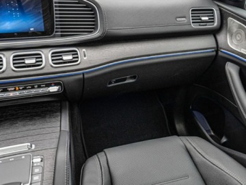 Mercedes GLE V167 SUV Facelifting 2.0 300d 269KM 2025 GLE Coupe 300 d 4-Matic AMG Line 2.0 (269KM) 2025, zdjęcie 9