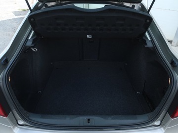 Skoda Octavia II Hatchback Facelifting 1.4 TSI 122KM 2010 Skoda Octavia 1.4 TSI, Salon Polska, Klima, zdjęcie 12