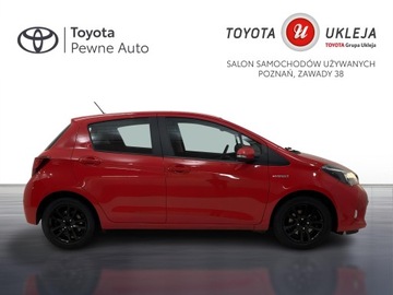 Toyota Yaris III Hatchback 5d Facelifting Hybrid 100KM 2015 Toyota Yaris Hybrid 100 Premium III (2011-2019) To, zdjęcie 3