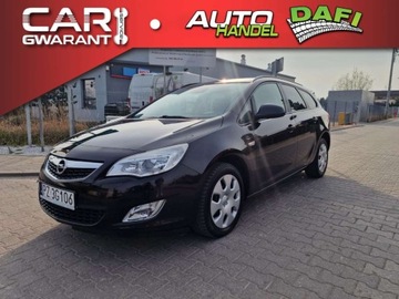 Opel Astra J Sports Tourer 1.6 Twinport ECOTEC 115KM 2011 Opel Astra 1.6 116Ps z nowym GAZEM Kombi Zarej...