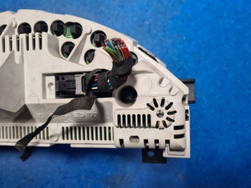 MERCEDES W168 PŘÍSTROJOVÁ DESKA BENZÍN