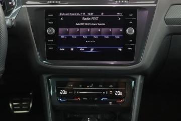 Volkswagen Tiguan II SUV Plug-in 1.4 TSI e-HYBRID 245KM 2023 VW Tiguan 1.4 TSI eHybrid, Salon Polska, zdjęcie 12