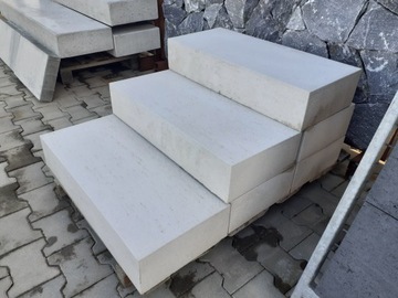 Ступенька из травертина Bianco Wet Cast II класса. Возможность!