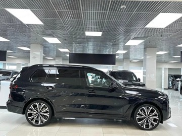 BMW X7 SUV Facelifting 3.0 40i 381KM 2025 BMW X7 xDrive40i Sport Suv 3.0 (381KM) 2025, zdjęcie 1