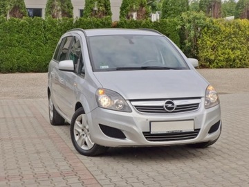 Opel Zafira B 1.7 CDTI ecoFLEX 110KM 2011 Opel Zafira Klima 7 osób