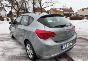 Opel Astra J GTC 1.7 CDTI ECOTEC 130KM 2013 Opel Astra Opel Astra 1.7 CDTI DPF Active 1.7 Diesel 130KM, zdjęcie 24