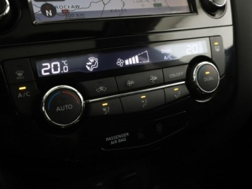 Nissan X-Trail III Terenowy 1.6 dCi 130KM 2016 Nissan X-Trail czujniki, navi, bluetooth, hak,, zdjęcie 25