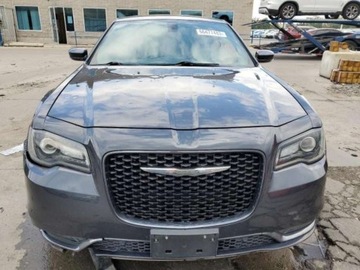 Chrysler 300C II 2017 Chrysler 300s 2017r., 4x4, 3.6L, zdjęcie 4