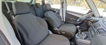 Citroen C4 Picasso I 1.6 VTi 120KM 2010 Citroen C4 Picasso Citroen C4 Picasso VTi 120 Attraction 1.6 Benzyna, zdjęcie 18