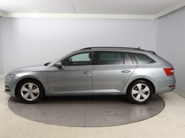 Skoda Superb III 2021 Skoda Superb 2.0 TDI, Automat, Navi, Klima, zdjęcie 2
