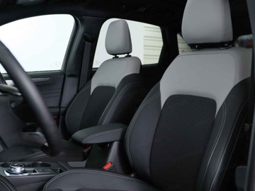 Ford Kuga III SUV Facelifting 2.5 FHEV 183KM 2025 Od ręki - Sound Edition AWD 2.5 FHEV eCVT 183KM / Pakiet Winter, zdjęcie 4