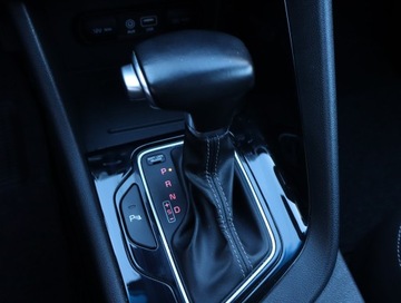 Kia Niro I Crossover 1.6 GDi Hybrid 141KM 2019 Kia Niro Hybrid, Salon Polska, Serwis ASO, zdjęcie 17