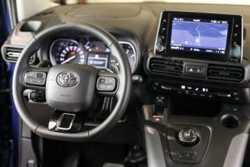 Toyota 2023 Toyota Proace City Verso City Verso Long 1.5 D-4D Family Aut. 1.5 Diesel, zdjęcie 19