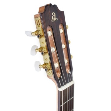 Классическая гитара 4/4 ADMIRA A2