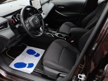 Toyota Corolla XII TS Kombi Facelifting 1.8 Hybrid 140KM 2023 Toyota Corolla 1.8 Hybrid Comfort Seria E21 (2019-, zdjęcie 9