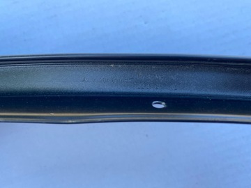 LIŠTA DVEŘE ZADNÍ PRAVÁ A2046900487 MERCEDES W204