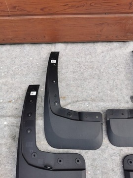 FORD RANGER 6 VI ОРИГИНАЛЬНЫЙ КОМПЛЕКТ ЗАСЛОНОК