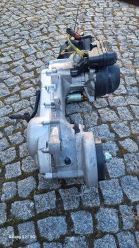 Двигатель Aprilia SR Motard 50 Piaggio Typhoon TPH 2018+ новая модель gw. ботинок.