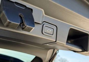 Land Rover Range Rover Evoque I SUV 5d Facelifting 2.0 Si4 240KM 2015 Land Rover Range Rover Evoque Land Rover Range Rover Evoque 2.0Si4 SE 2.0, zdjęcie 35