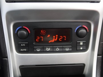 Peugeot 307 II Cabrio 2.0 16V 140KM 2006 Peugeot 307 2.0 16V, Klima, Klimatronic, Tempomat, zdjęcie 12
