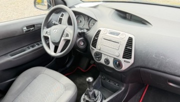 Hyundai i20 I Hatchback 5d 1.2 DOHC 78KM 2011 Hyundai i20 1.2 78KM Klima 5d HB Pelen serwis Gotowy do jazdy, zdjęcie 2