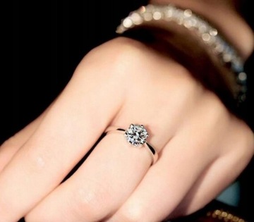 36 РЕГУЛИРУЕМЫХ КОЛЬЦО ПРИНЦЕССА + КОРОБКА-СЕРДЦЕ золото с глазком