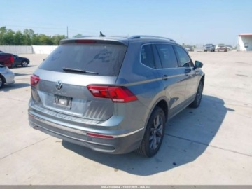 Volkswagen Tiguan II 2022 Volkswagen Tiguan 2.0T Se 2022 2.0 Benzyna 184KM, zdjęcie 5