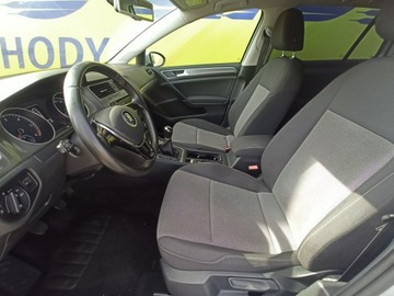 Volkswagen Golf VII Variant 1.6 TDI BlueMotion  110KM 2015 Volkswagen Golf mały przebieg, zdjęcie 7