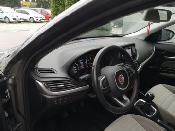 Fiat Tipo II Sedan 1.3 Multijet 95KM 2016 Fiat Tipo 1.3 Multijet 95KM Klimatr Navi Kamera, zdjęcie 11