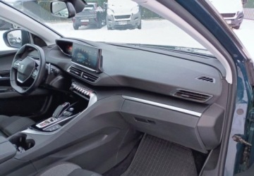 Peugeot 5008 II Crossover Facelifting 1.2 PureTech 130KM 2021 Peugeot 5008 1.2 PureTech Active Pack SS EAT8 SalonPL FVat Zadbany Od Reki, zdjęcie 13