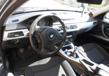 BMW Seria 3 E90-91-92-93 Coupe E92 325d 197KM 2008 BMW Seria 3 BMW SERIA 3 IV (E90E91E92E93) BMW SERIA 3 330 3.0 Diesel, zdjęcie 8