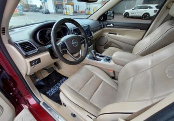 Jeep Grand Cherokee IV Terenowy Facelifting 2016 3.6 286KM 2019 Jeep Grand Cherokee Jeep Grand Cherokee OVERLAND Panorama Grzane i wenty, zdjęcie 8