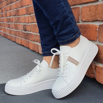Białe sportowe buty trampki Nessi 22162 rozm. 41