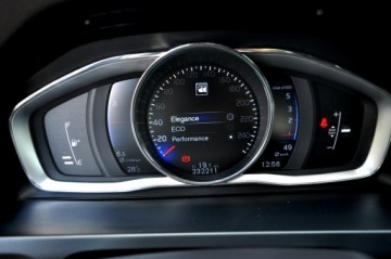 Volvo S60 II Sedan Facelifting 2.0 D3 DRIVE-E 150KM 2015 Volvo S60 R-Desing Bi Xenon Ledy Digital City, zdjęcie 27