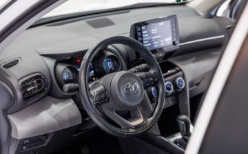 Toyota 2021 Toyota Yaris Cross 1.5 Comfort CVT 1.5 Benzyna 125KM, zdjęcie 28