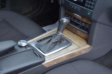 Mercedes Klasa E W212 Limuzyna 200 CGI BlueEFFICIENCY 184KM 2011 Mercedes-Benz Klasa E MERCEDES E200 184KM ELEGANCE 7G-TRONIK Xenon Navi Gw, zdjęcie 26