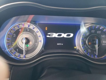 Chrysler 300C II 2017 Chrysler 300C Platinum 2017 5.7l 5.7 Benzyna 363KM, zdjęcie 9