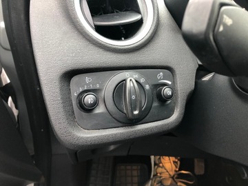 Ford Fiesta VII Hatchback 3d Facelifting 1.0 EcoBoost 100KM 2015 FORD FIESTA AUTOMAT NAVI PARKTRONIC ALU KLIMA GRZANE FOTELE LEDY Z NIEMIEC, zdjęcie 23