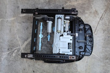 STOJAN SEDAČKA SEDADLA LEVÝ PRAWY PRZOD BMW E93