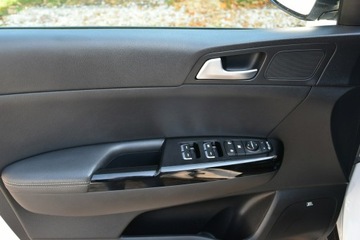 Kia Sportage IV SUV 2.0 CRDi 136KM 2017 Kia Sportage GTline 2.0CRDi 136KM 2017r. AWD 4x4, zdjęcie 19