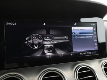 Mercedes Klasa E W213 Kombi 2.0 250 211KM 2017 Mercedes E 250 Avantgarde E250 kamera navi automat, zdjęcie 25