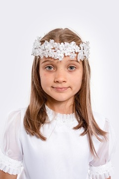 WIANEK KOMUNIJNY Z KWIATKAMI I PEREŁKAMI