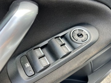 Ford Mondeo IV Sedan 1.8 Duratorq TDCi 125KM 2007 Ford Mondeo PARKTRONIC KLIMATYZACJA ELEKTRYCZNE FOTELE TEMPOMAT GWARANCJA, zdjęcie 9