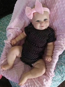 ŚPIĄCA LALKA REBORN JAK PRAWDZIWE NIEMOWLĘ 49 CM
