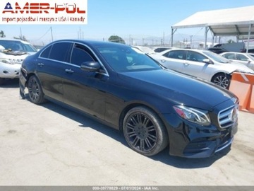 Mercedes Klasa E W213 2019 Mercedes-Benz Klasa E 2019 Mercedes-Benz E-Class E 300 RWD Sedan 2.0 241KM